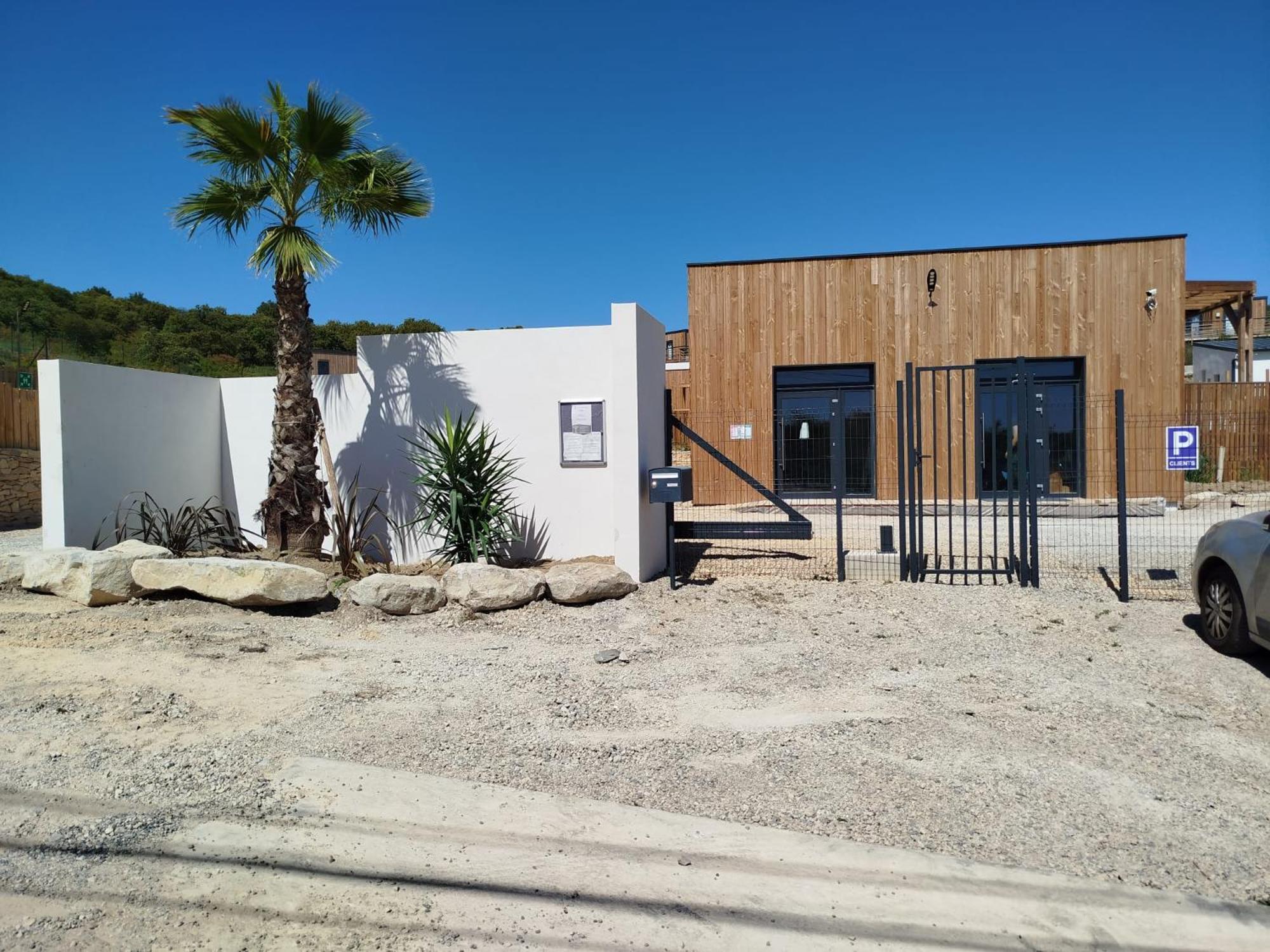 Camping Les Lodges Du Lagon كالفيسون المظهر الخارجي الصورة