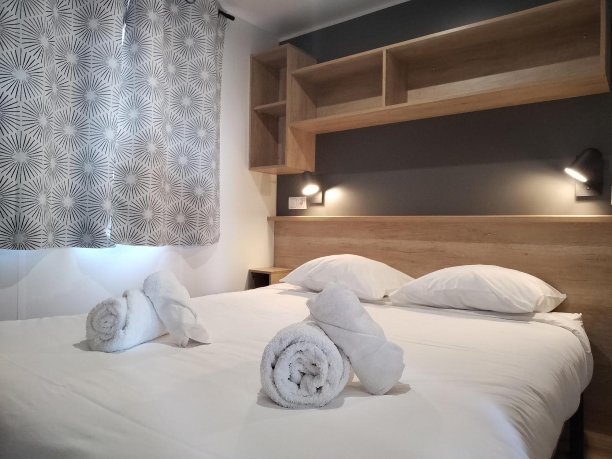 Camping Les Lodges Du Lagon كالفيسون المظهر الخارجي الصورة